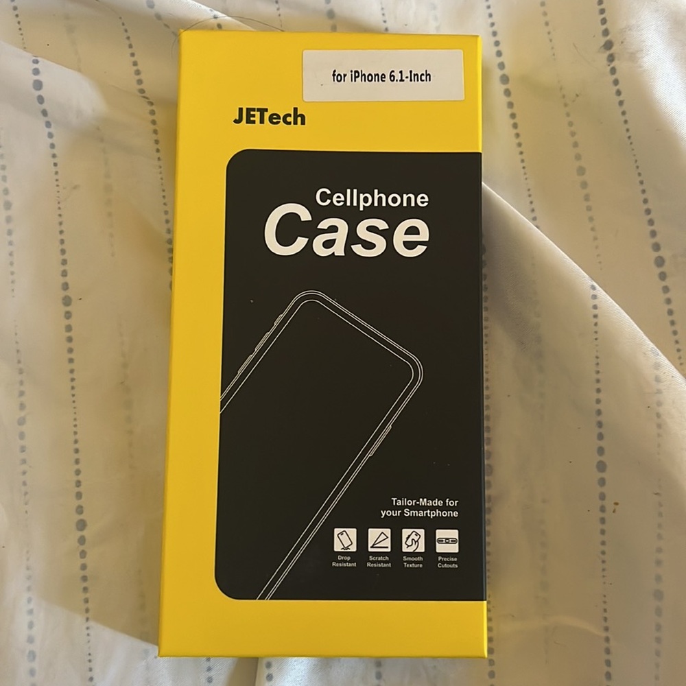 iPhone 14 case it’s from JETech. The phone case is storm blue